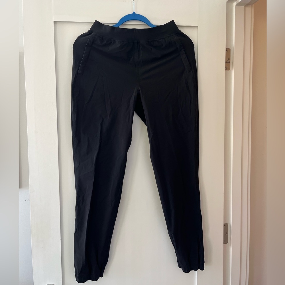 Lululemon jogger 4